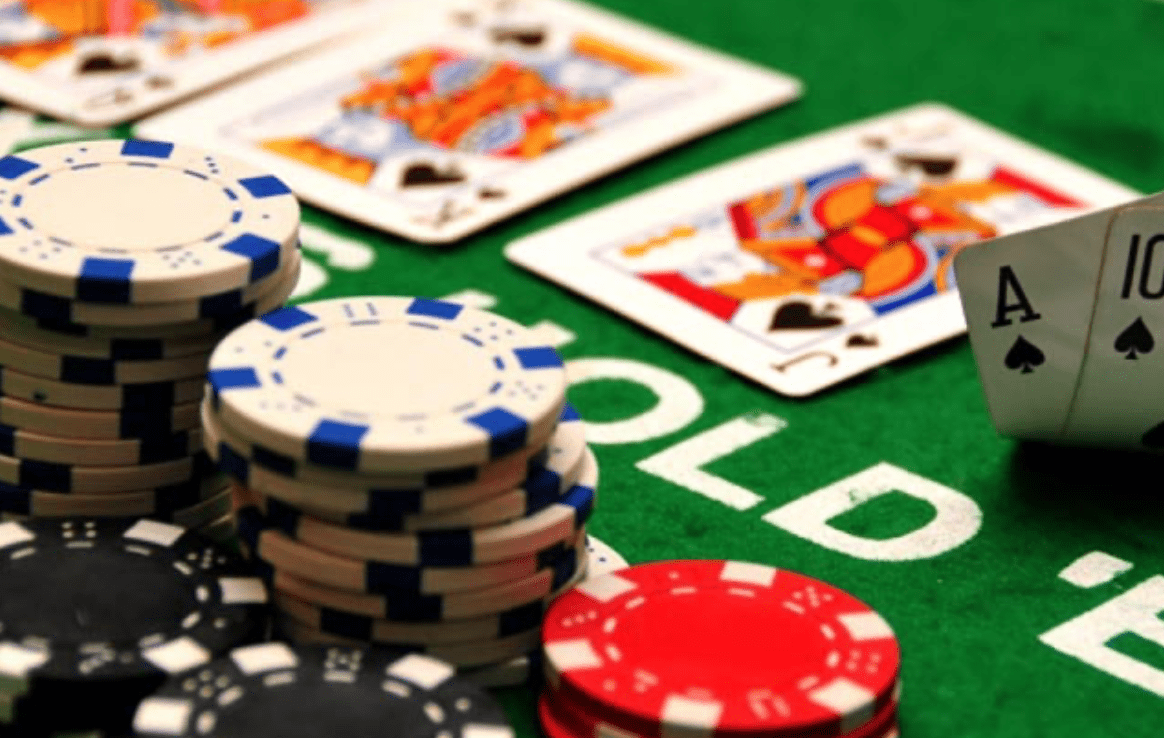 Poker - tựa game bài cá cược cực kì được ưa chuộng