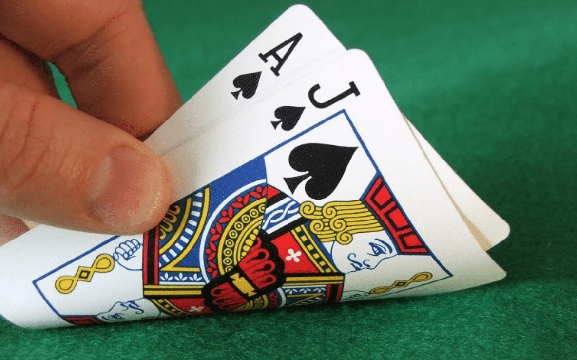 Cách chơi bài Blackjack ăn gian không bị phát hiện từ cao thủ